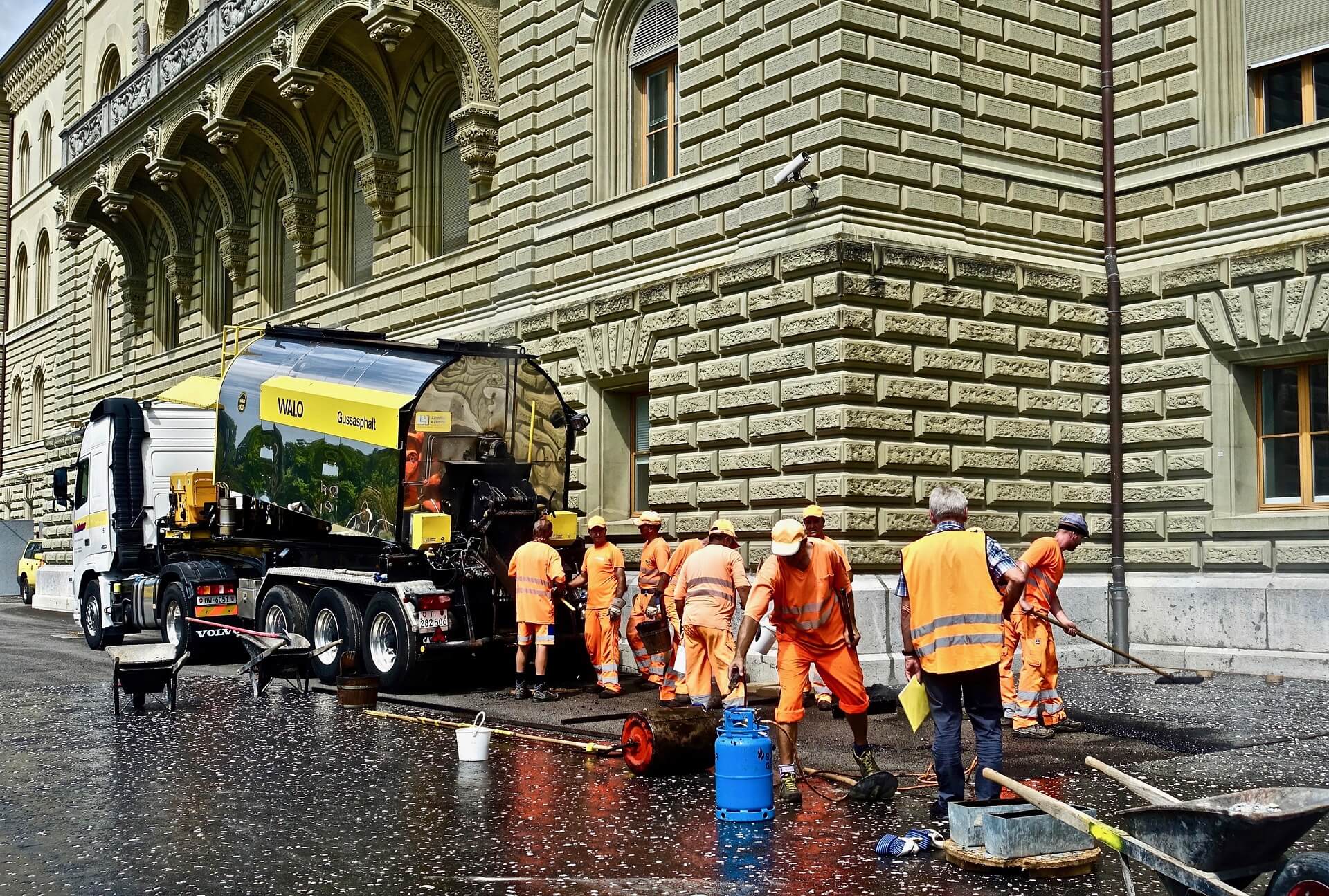 Asphalt driveway paving